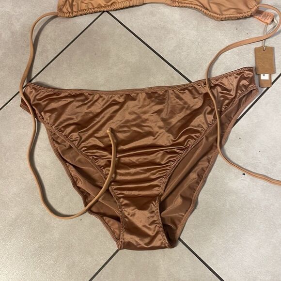 NWT Skims Nude Bikini top and Desert clay bikini bottoms - Picture 3 of 16